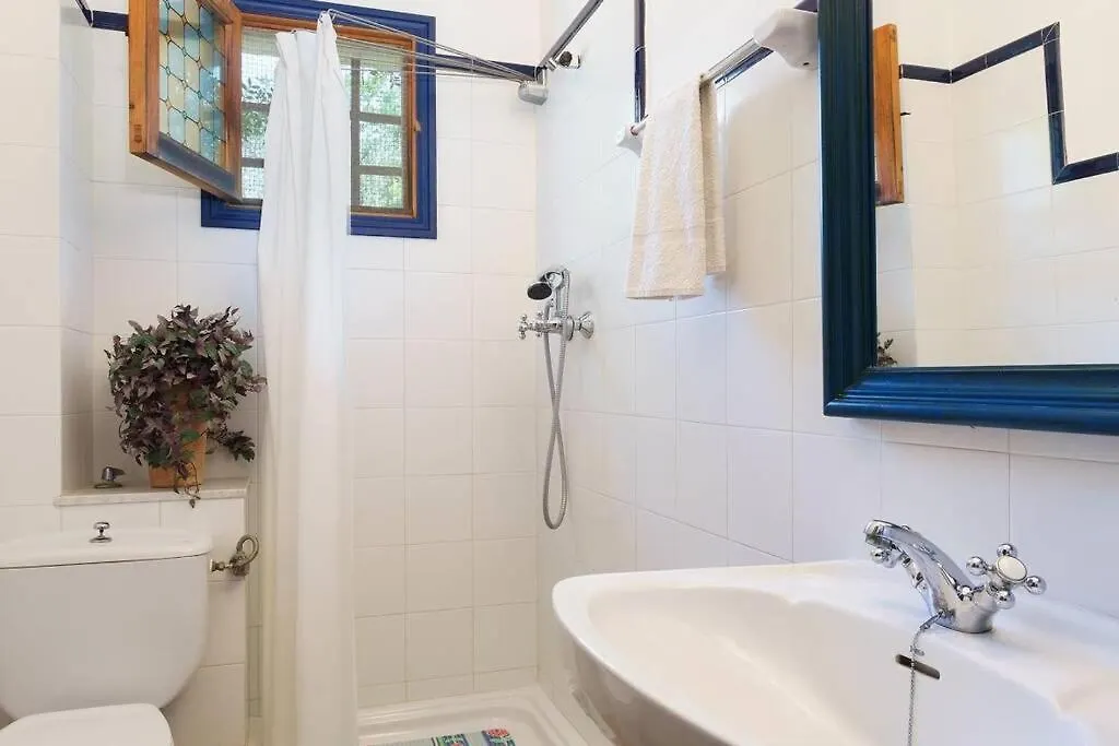 Villa Nord - Typical Majorcan Villa, Private Pool, Bbq, Mediterranean Garden, Petfriendly Pollenca