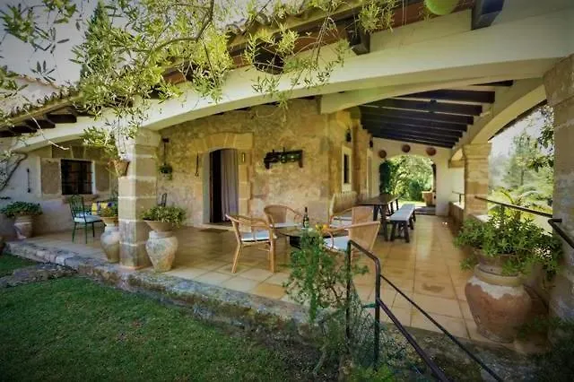 Villa Nord - Typical Majorcan Villa, Private Pool, Bbq, Mediterranean Garden, Petfriendly Pollenca