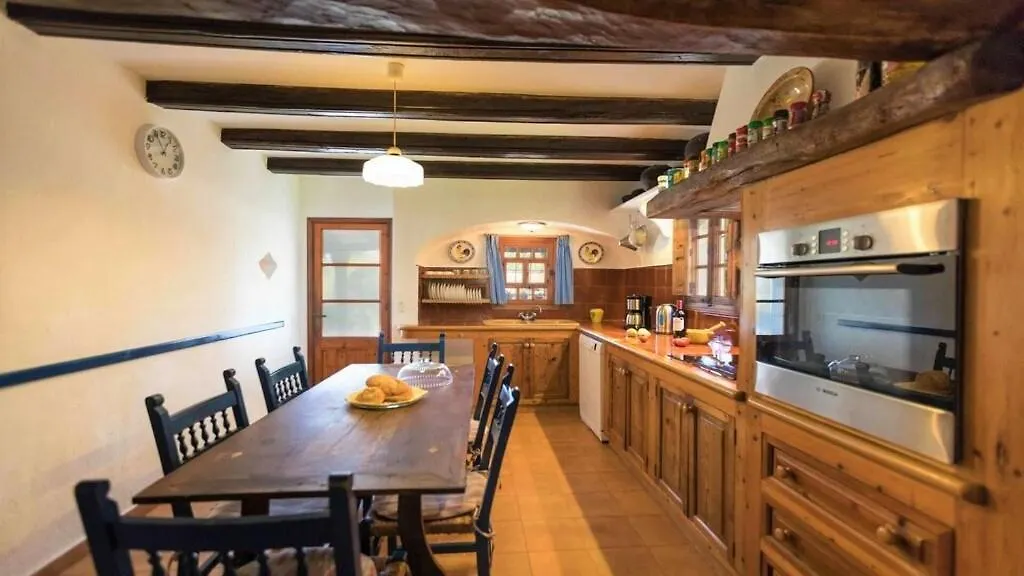 Villa Nord - Typical Majorcan Villa, Private Pool, Bbq, Mediterranean Garden, Petfriendly Pollenca